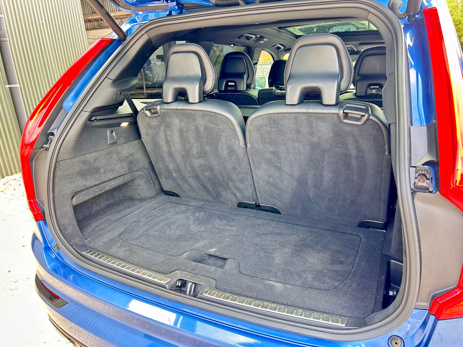 2018 Volvo XC90 2L Petrol Plug-in Hybrid For Sale Images