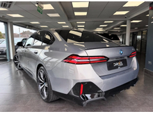 2026 BMW 5 Series 2L Hybrid For Sale Images