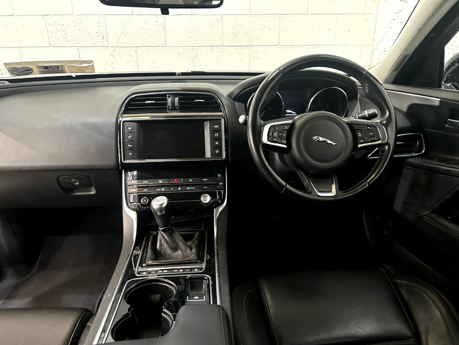 2018 Jaguar XE 2L Diesel For Sale Images