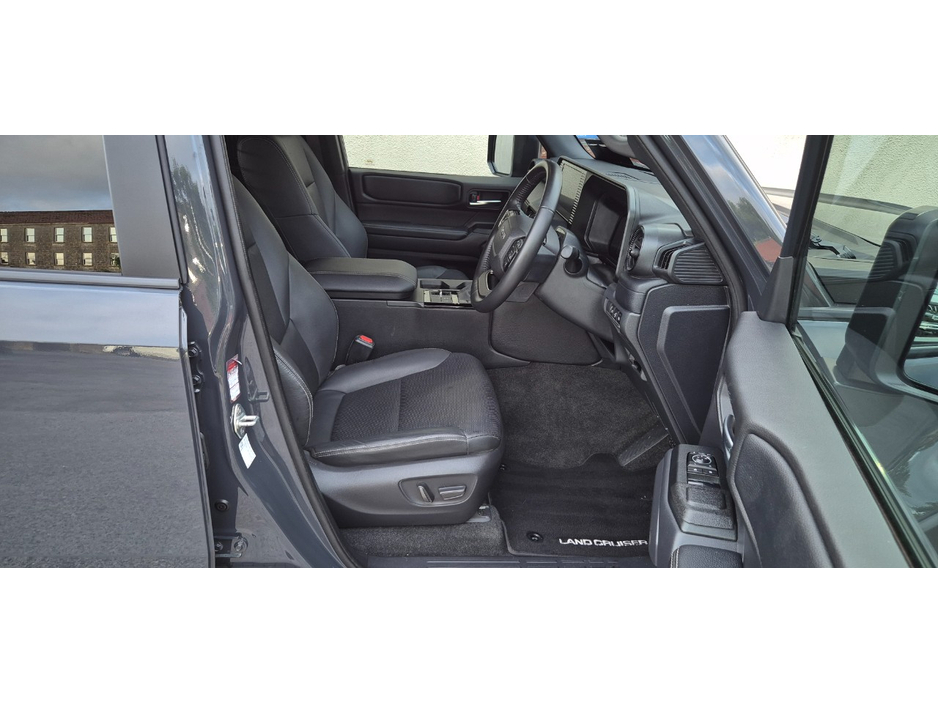 2025 Toyota Landcruiser 2.8L Diesel For Sale Images