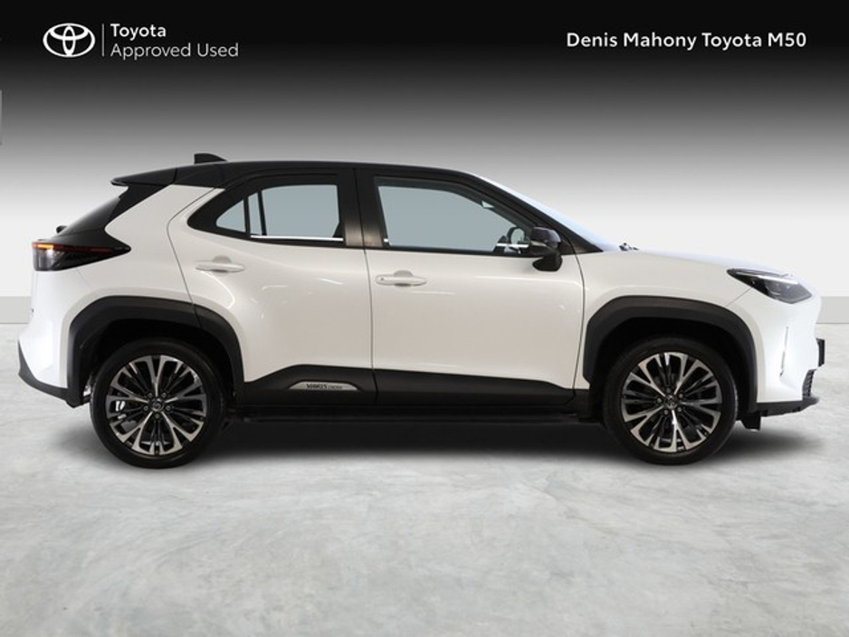 Toyota Yaris Cross Sol Hybrid — thumbnail 3