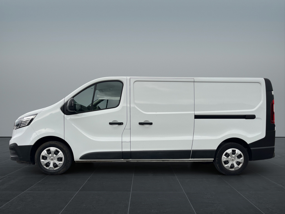 2023 Renault Trafic 2L Diesel For Sale Images