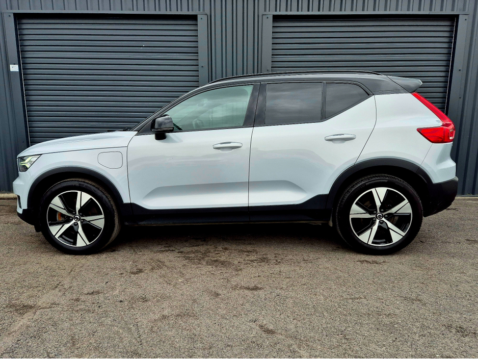 2021 Volvo XC40 1.5L Hybrid For Sale Images