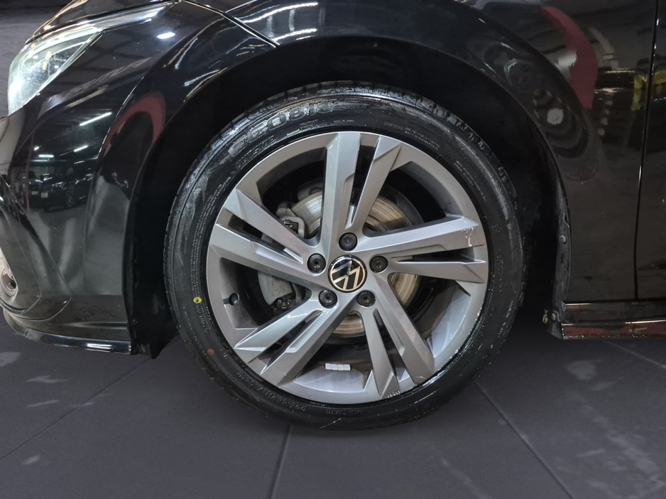 Volkswagen Golf R-Line 2.0TDi Auto 150HP — thumbnail 10