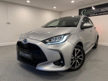 2022 Toyota Yaris 1.5L Hybrid For Sale Images