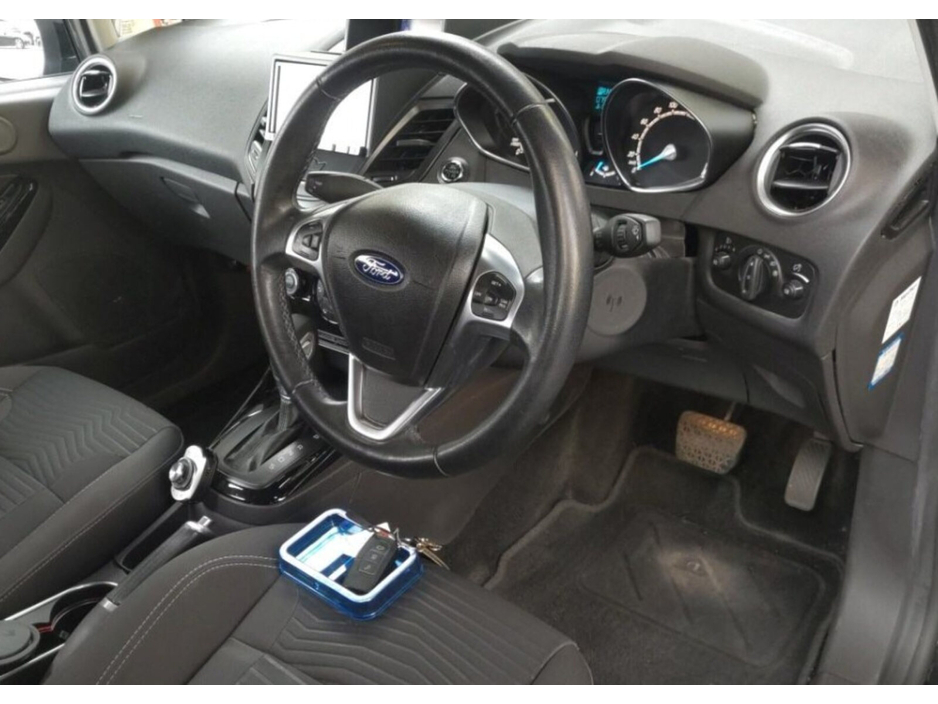 Ford Fiesta — thumbnail 9