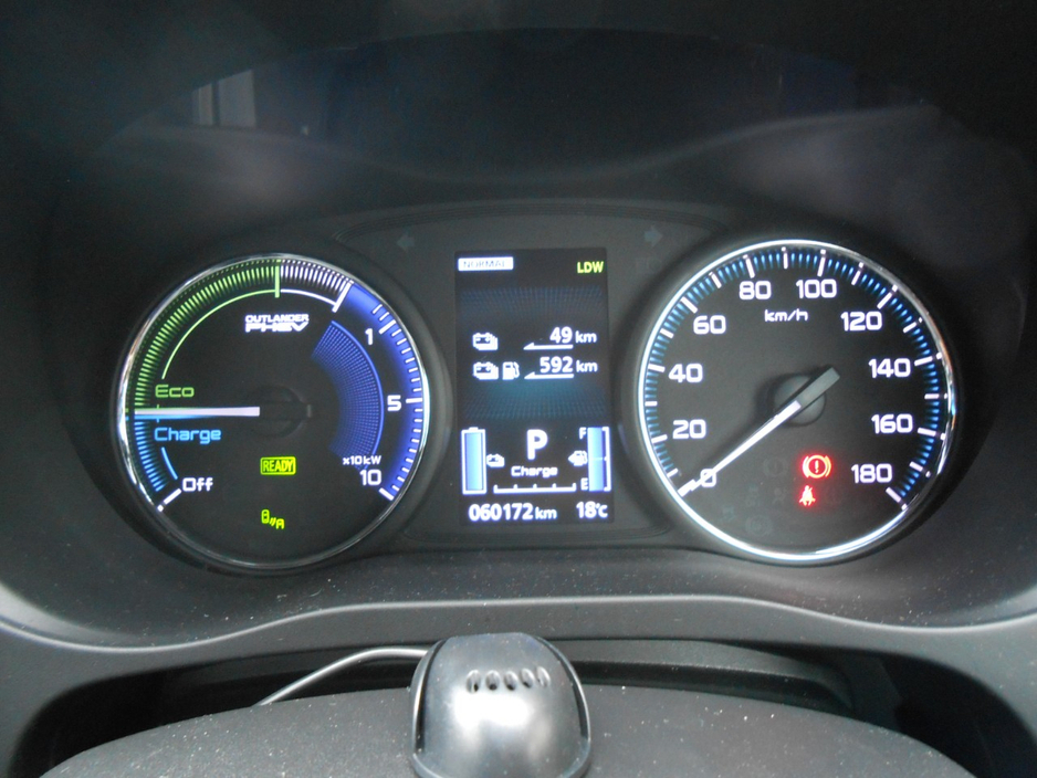 2019 Mitsubishi Outlander 2.4L Petrol Plug-in Hybrid For Sale Images