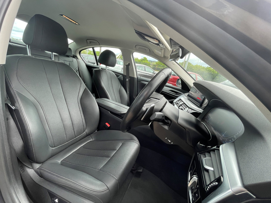 2022 BMW 5 Series 2L Petrol Plug-in Hybrid For Sale Images