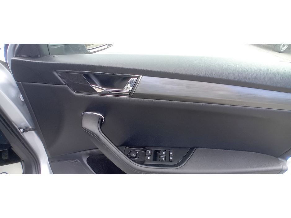 2022 Skoda Superb 2L Diesel For Sale Images
