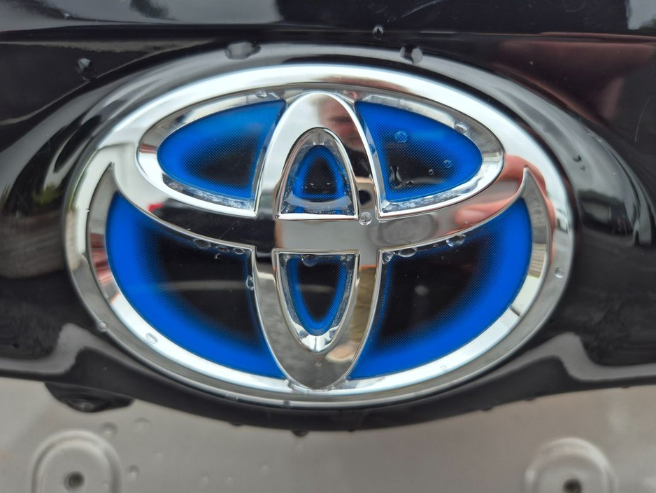 Toyota Yaris 1.5 HYBRID / X SPEC / BEST SMALL CAR ON THE ROAD / TAX €150 — thumbnail 34