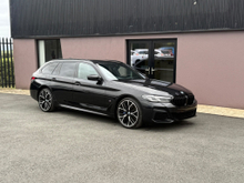 2023 BMW 5 Series 2L Diesel Hybrid For Sale Images