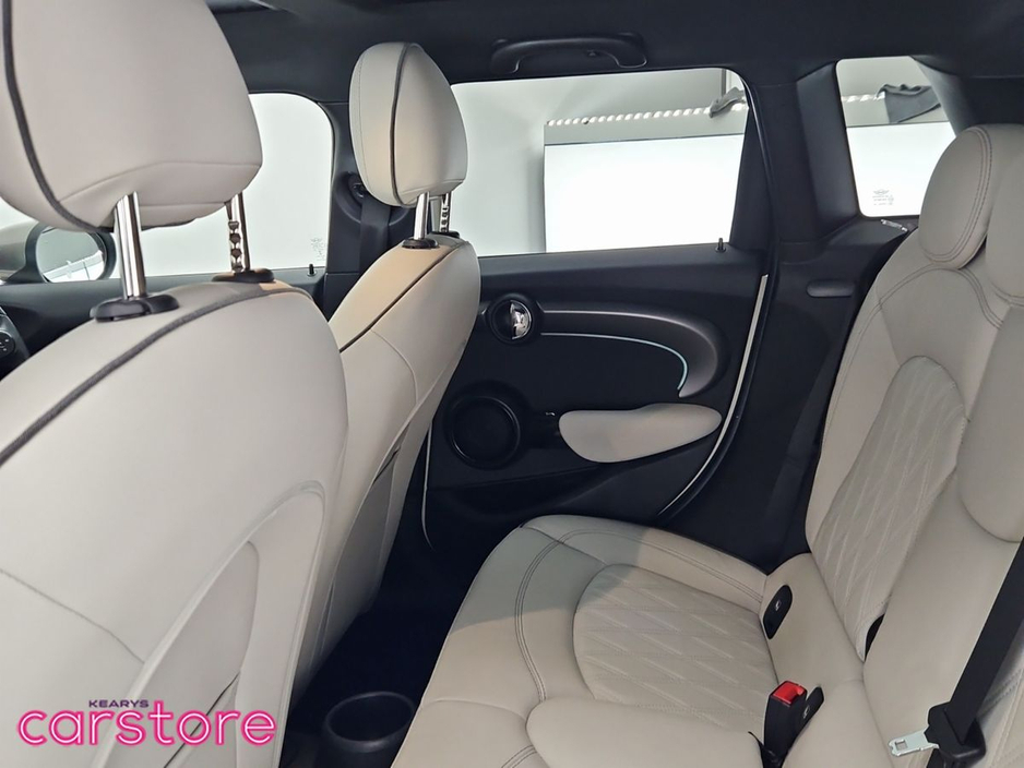 MINI Hatch Cooper Exclusive Pan Roof — thumbnail 13