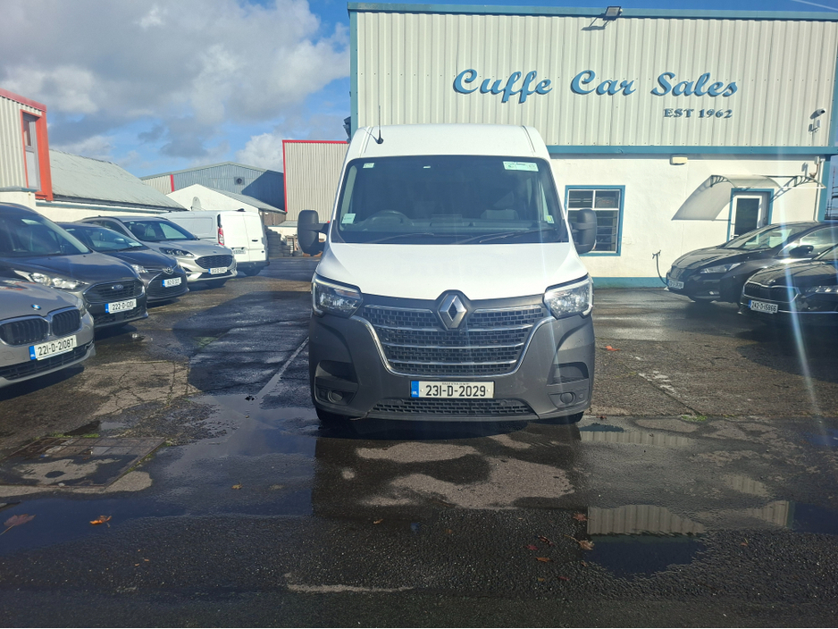 2023 Renault Master 2.3L Diesel For Sale Images