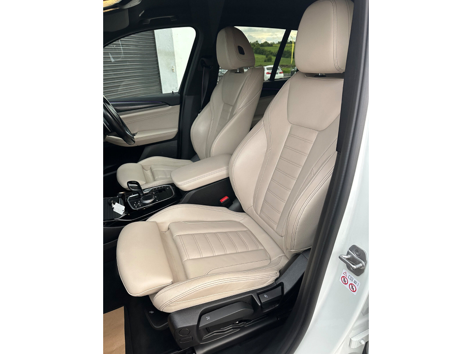 2022 BMW X3 2L Petrol Plug-in Hybrid For Sale Images