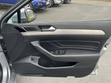 2022 Volkswagen Passat 2L Diesel For Sale Images