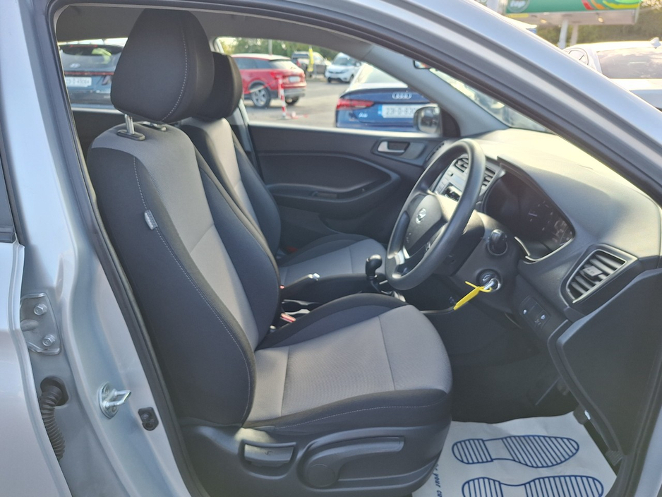 Hyundai i20 ACTIVE PETROL CLASSIC 5DR — thumbnail 12