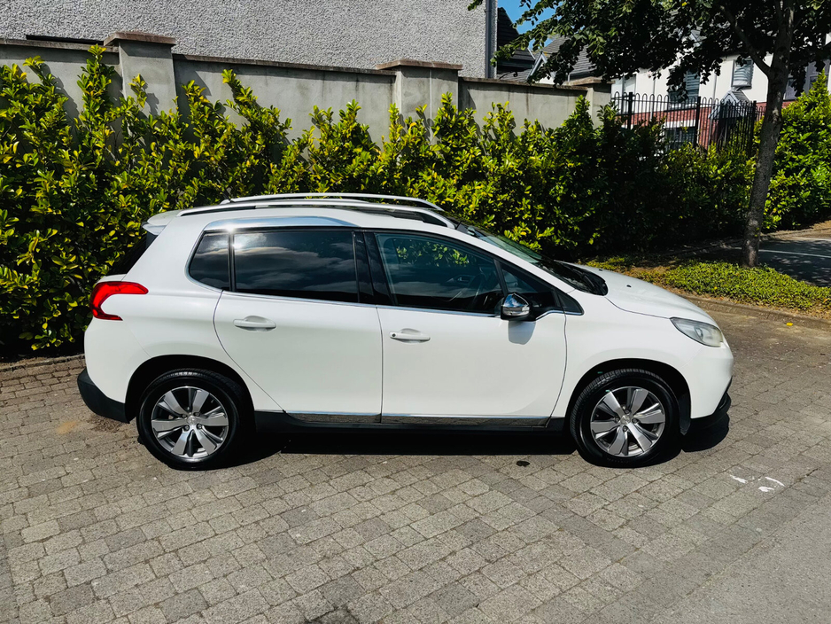 Peugeot 2008 — thumbnail 5