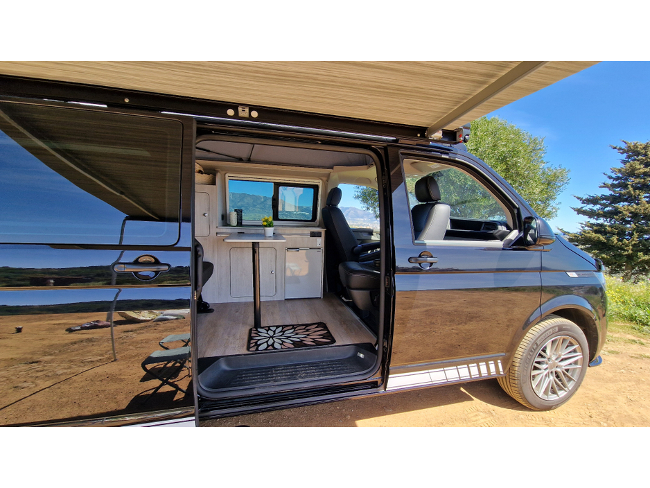 2020 Volkswagen Transporter Kombi 2L Diesel For Sale Images