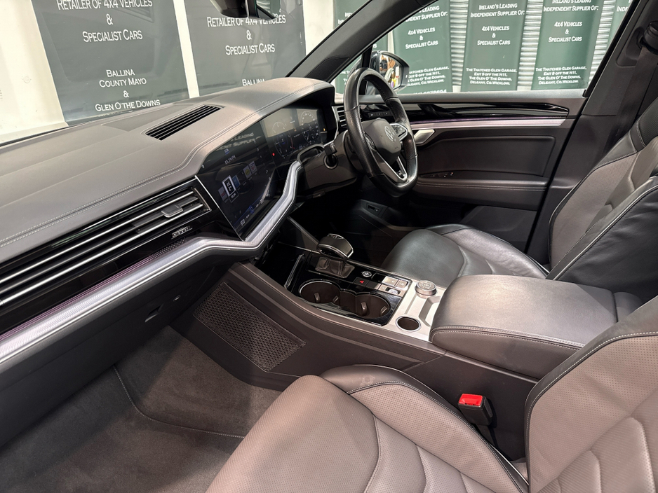 2021 Volkswagen Touareg 3L Diesel For Sale Images