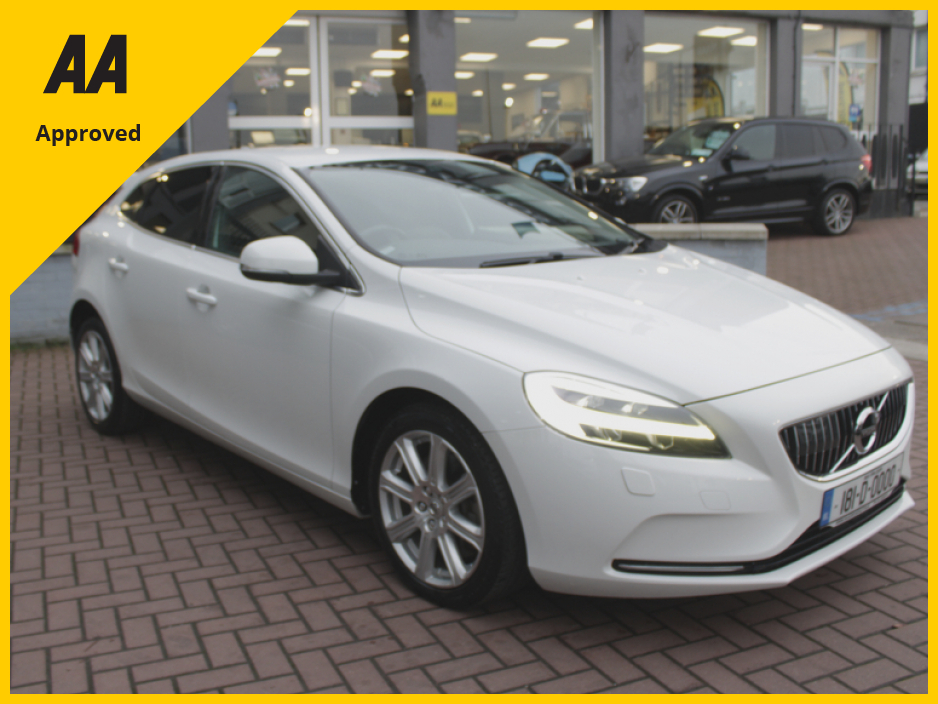 Used Volvo V40 2018 in Dublin