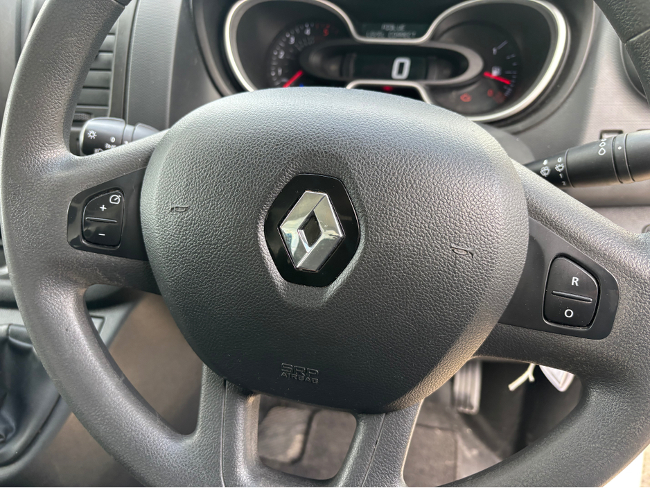 2021 Renault Trafic 2L Diesel For Sale Images