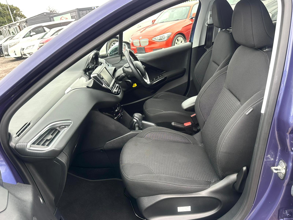 Peugeot 208 5D ALLURE 1.2L Petrol - Automatic (8484) — thumbnail 16