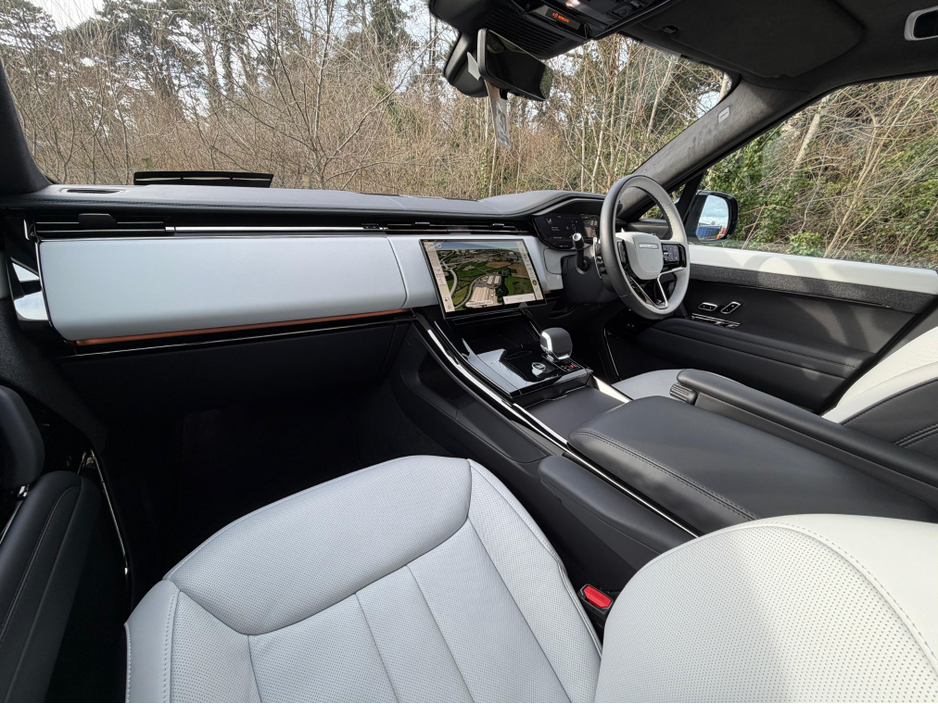 2024 Land Rover Range Rover Sport 3L Petrol Plug-in Hybrid For Sale Images