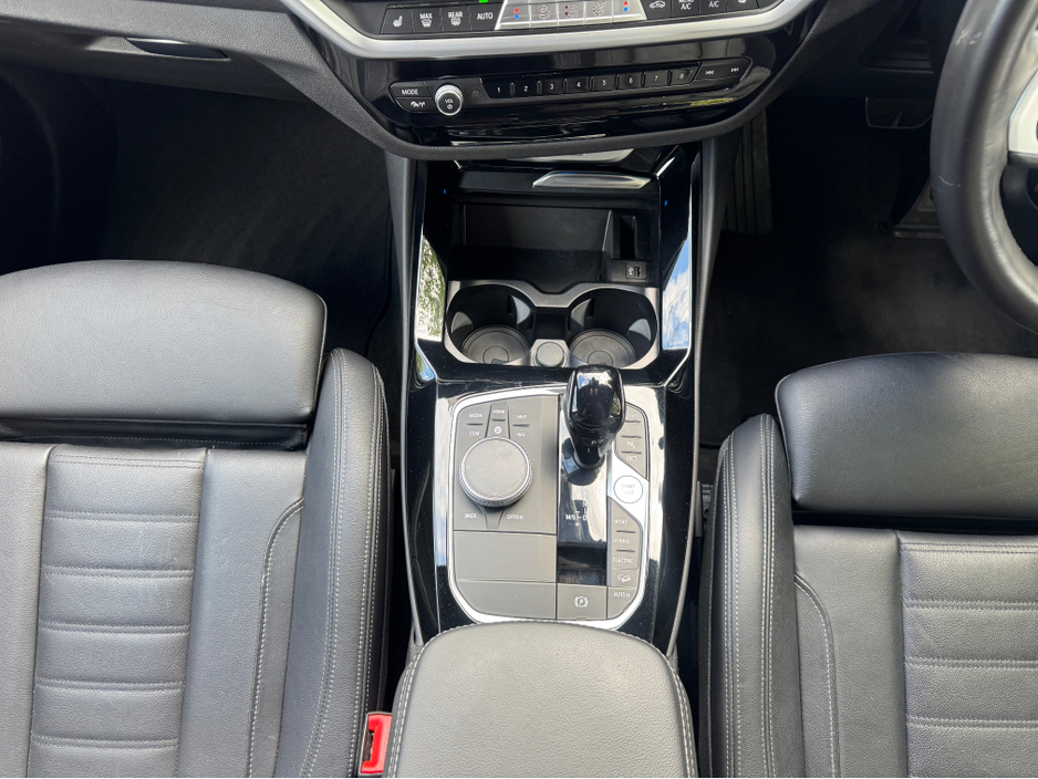 2022 BMW X3 2.0L Petrol Plug-in Hybrid For Sale Images