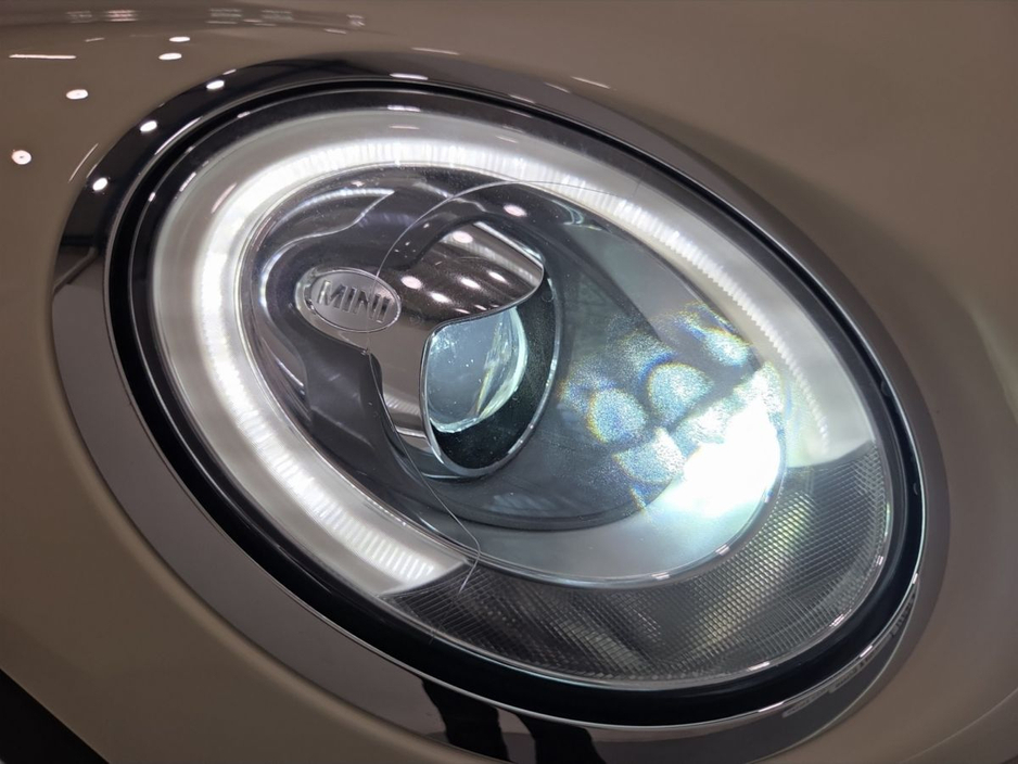 2016 MINI Convertible 2L Petrol For Sale Images