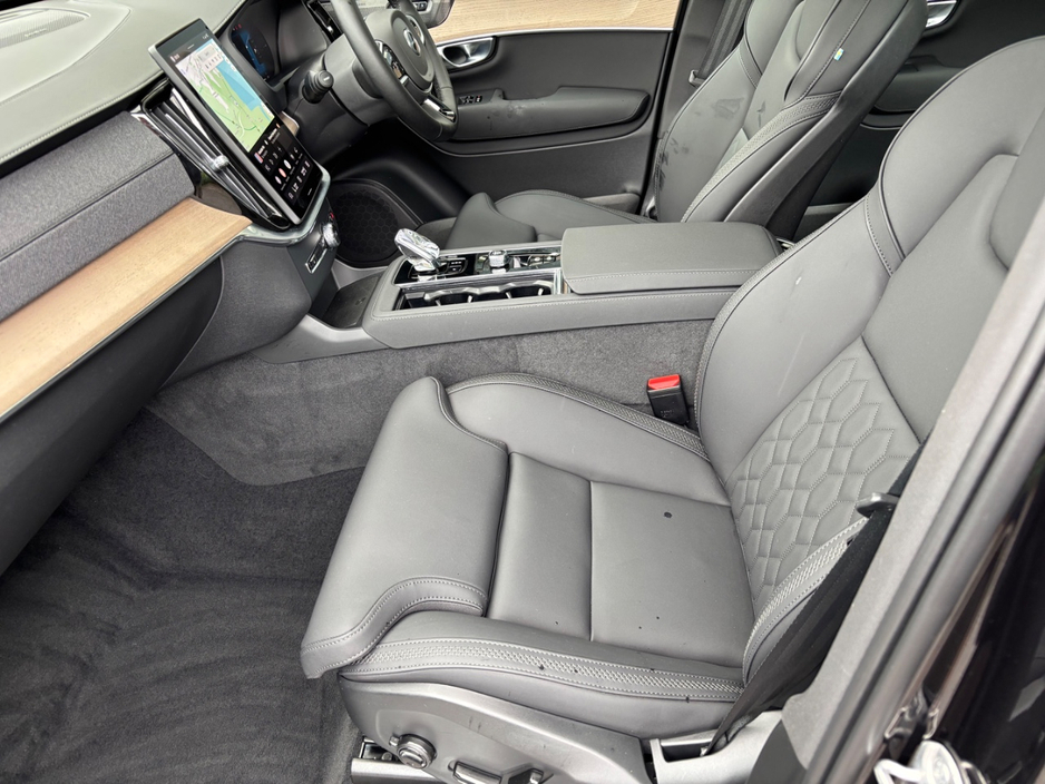 2025 Volvo XC90 2L Hybrid For Sale Images