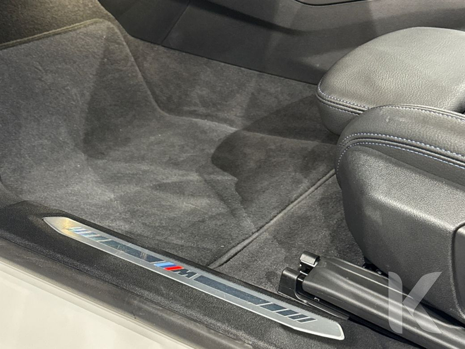 BMW 1 Series HATCHBACK 118I MSPORT - AUTOMATIC 1.5L PETROL TURBO - MSPORT ALLOY WHEELS - HALF LEATHER - MSPORT STITCHING/BADGING - DIGITAL DASH - REAR CAMERA/PARKI — thumbnail 25