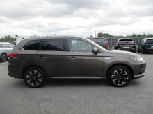 2017 Mitsubishi Outlander 2L Petrol Plug-in Hybrid For Sale Images