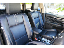 2017 Mitsubishi Outlander 2L Petrol Plug-in Hybrid For Sale Images