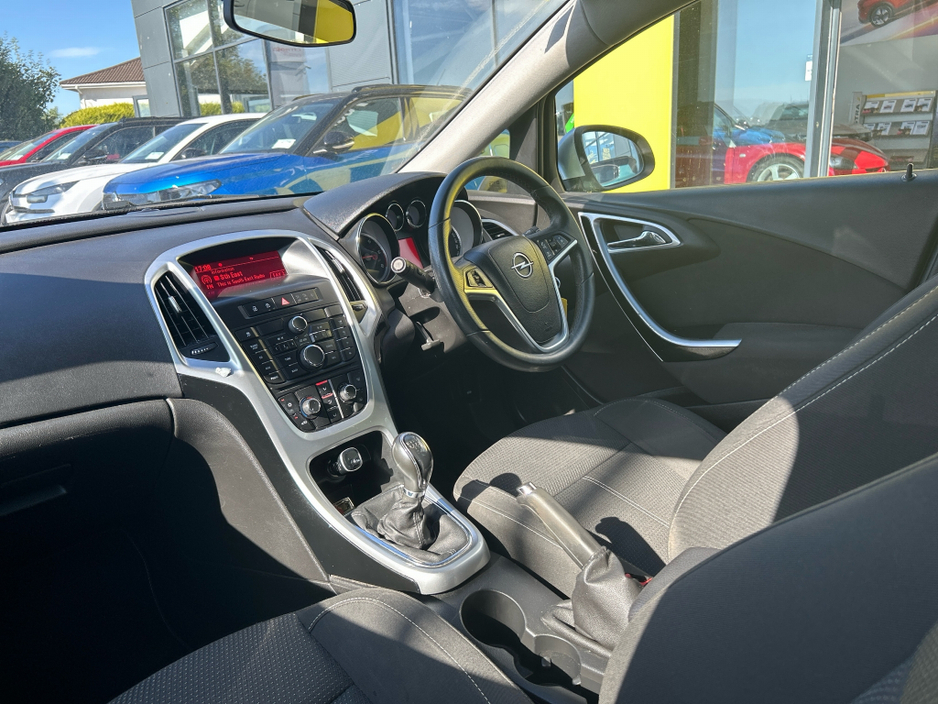 2014 Opel Astra 1.2L Diesel For Sale Images