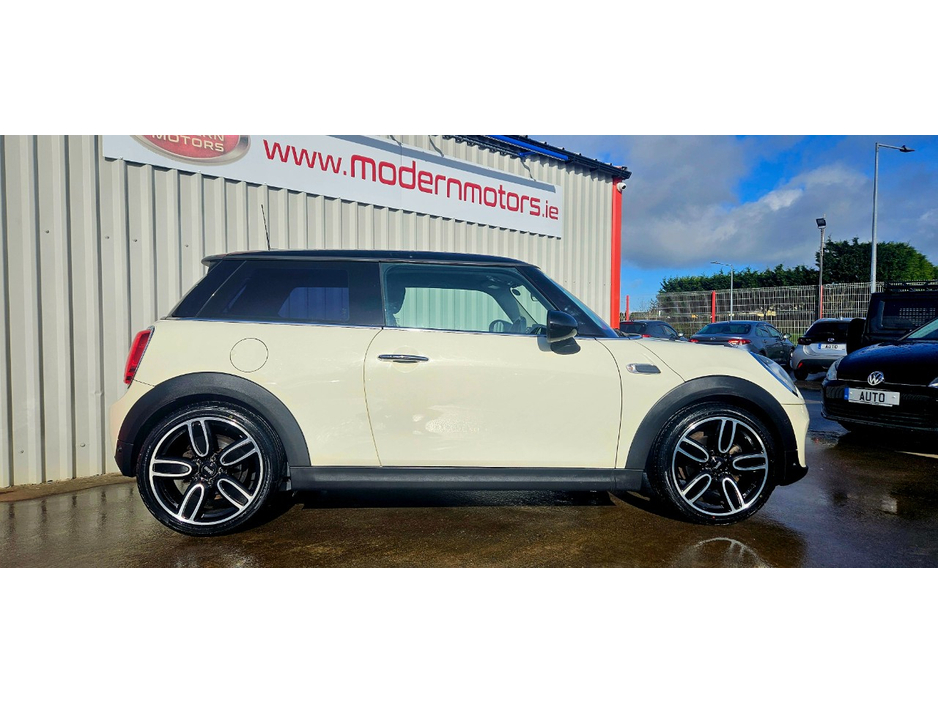2018 MINI Cooper D 1.5L Diesel For Sale Images