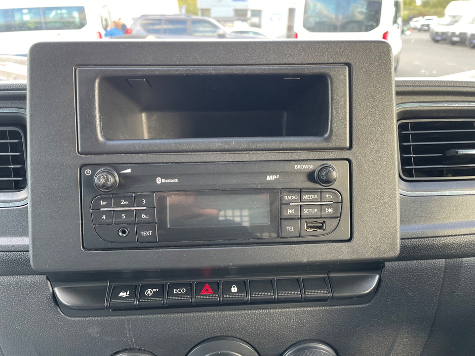 2021 Nissan NV400 2.3L Diesel For Sale Images