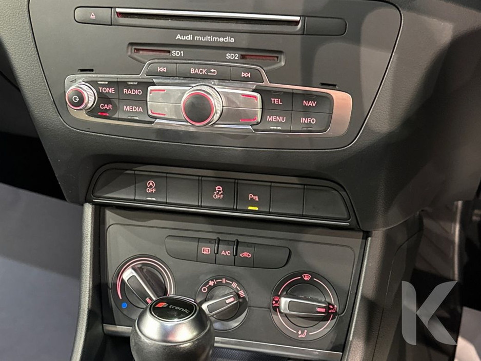 Audi Q3 1.4 TFSI - ALLOY WHEELS - ELECTRIC BOOT - REVERSE CAMERA - MULTI FUNCTION STEERING WHEEL - HEATING / AC CONTROLS — thumbnail 15