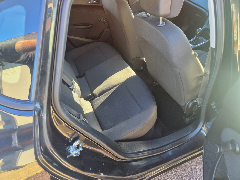 2015 Opel Astra 1.4L Petrol For Sale Images