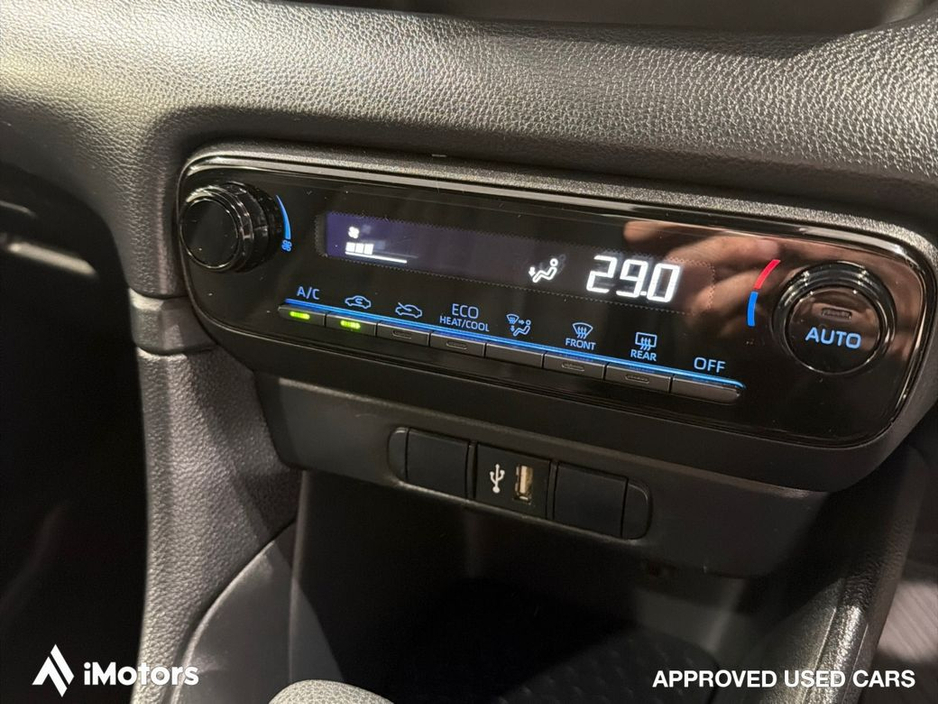 Toyota Yaris AUTOMATIC HYBRID X — thumbnail 21