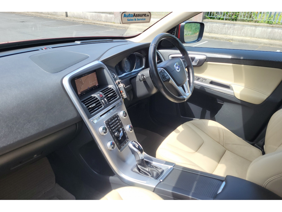2017 Volvo XC60 2.4L Diesel For Sale Images