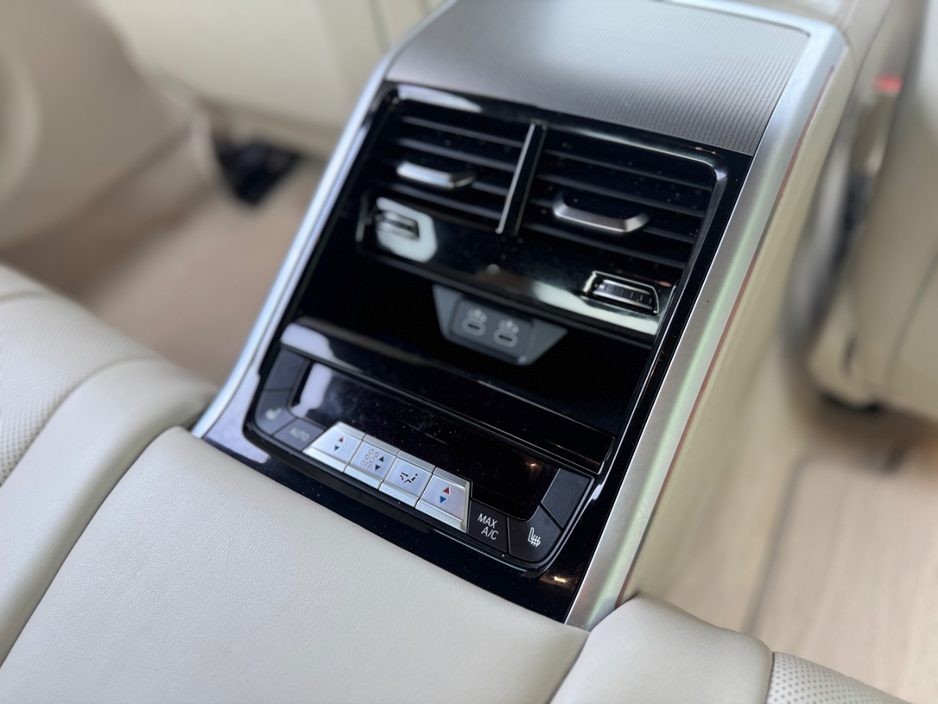 2022 BMW 8 Series 3L Petrol For Sale Images