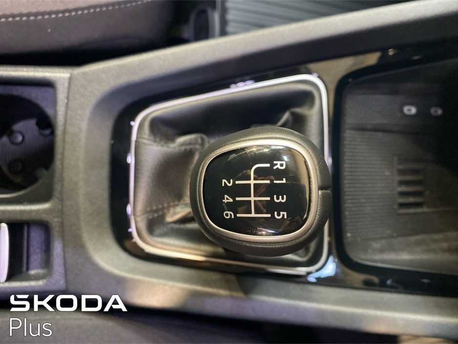 Skoda Octavia Selection 1.5TSI 115bhp — thumbnail 19