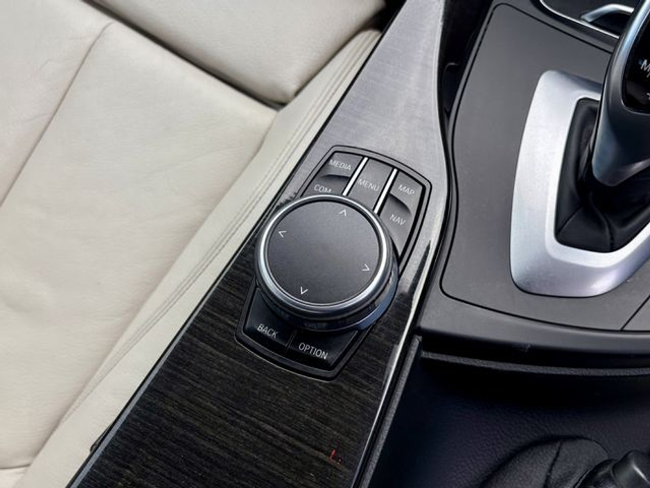 BMW 4 Series 430D M SPORT, IRISH CAR, OYSTER LEATHER, HARMAN KARDON, DIGITAL INSTRUMENT CLUSTER, HEATED SEATS — thumbnail 24