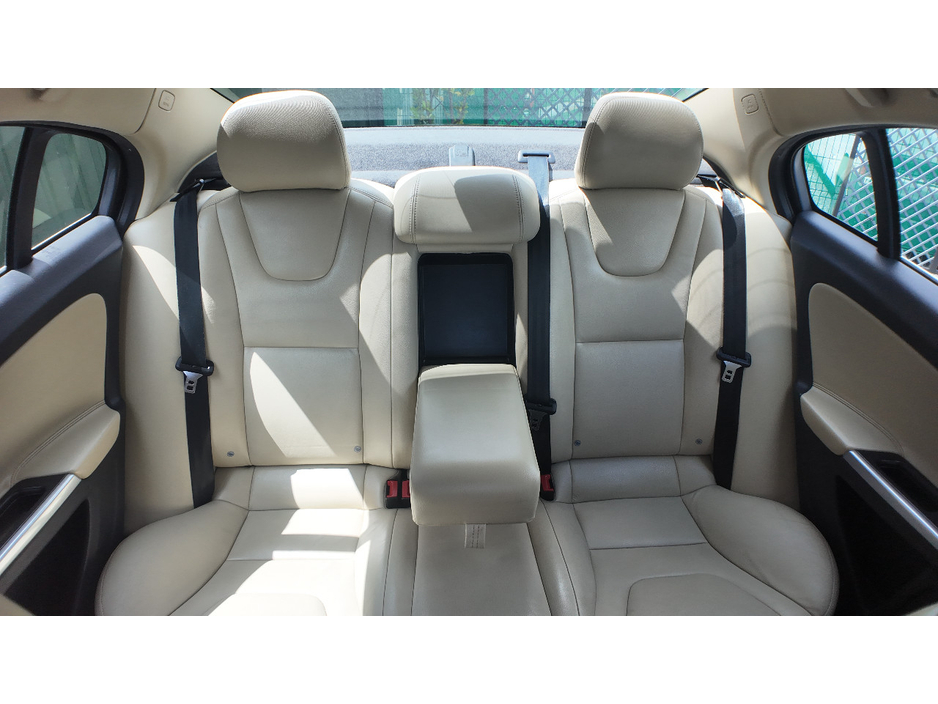 2017 Volvo S60 2L Diesel For Sale Images