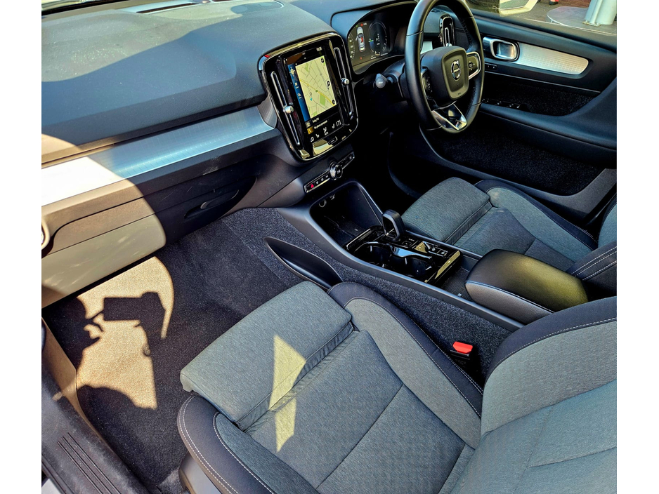 2022 Volvo XC40 1.5L Petrol Plug-in Hybrid For Sale Images