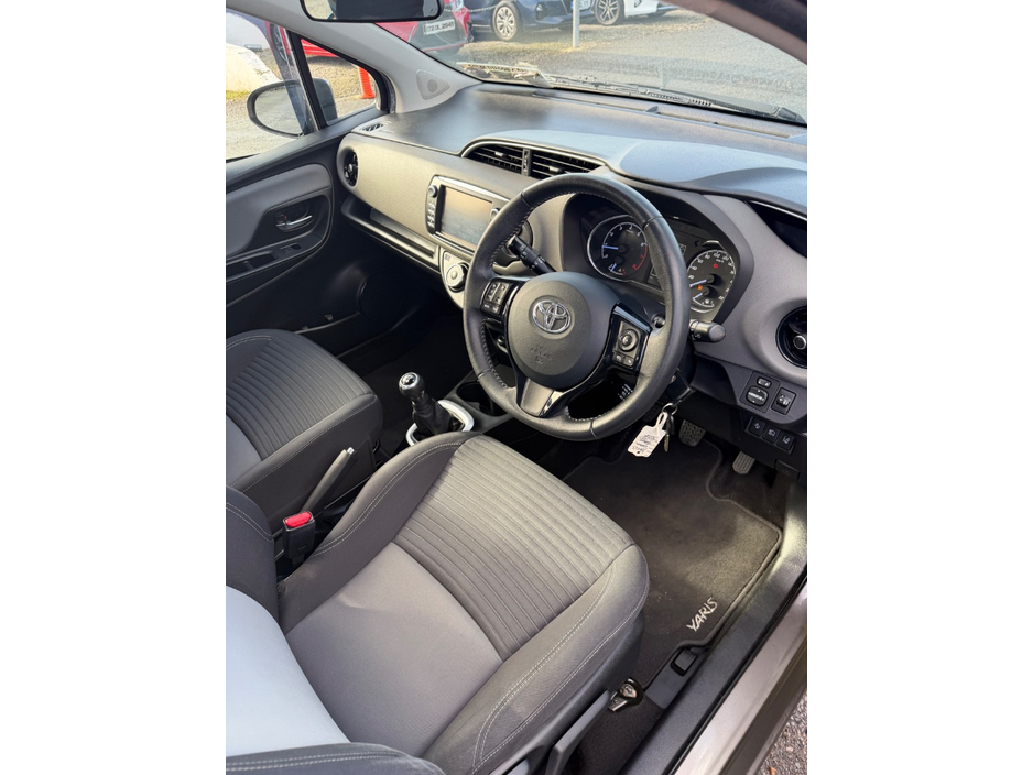 2017 Toyota Yaris 1L Petrol For Sale Images