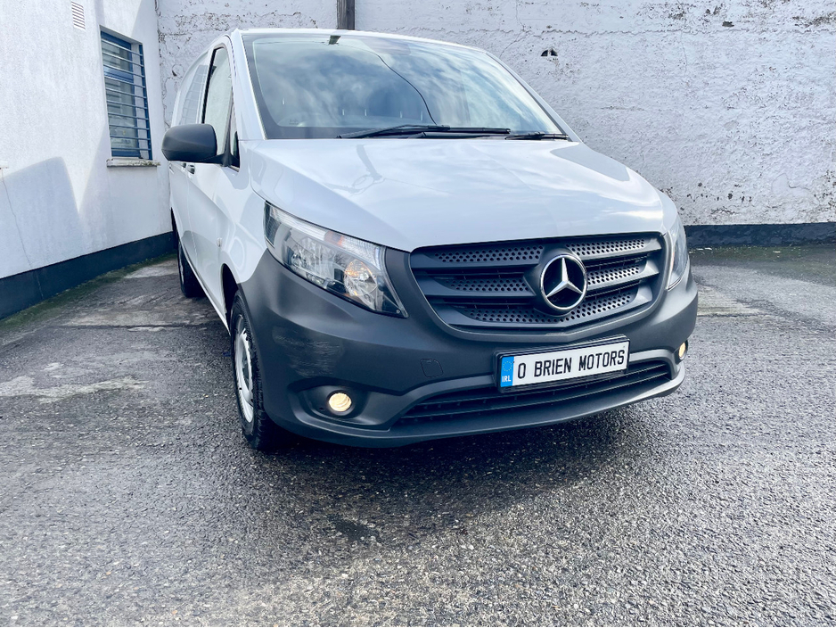 2023 Mercedes-Benz Vito 2L Diesel For Sale Images