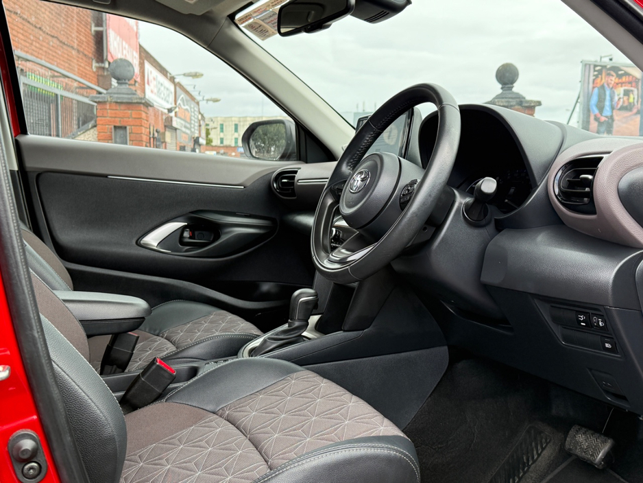 2024 Toyota Yaris Cross 1.5L Petrol Hybrid For Sale Images