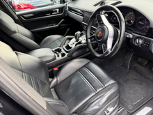 2020 Porsche Cayenne 3L Petrol Plug-in Hybrid For Sale Images