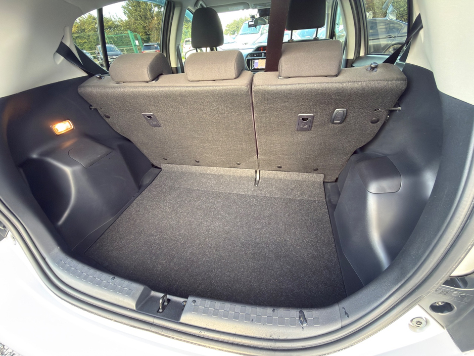 Toyota Aqua 1.5 Petrol Hybrid Automatic — thumbnail 13